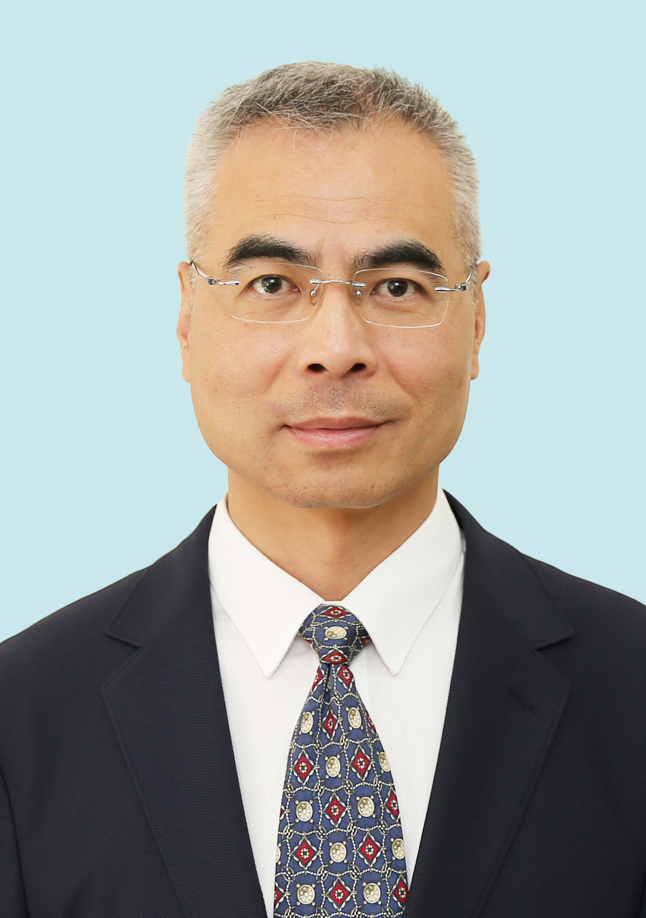 方智野院长西装